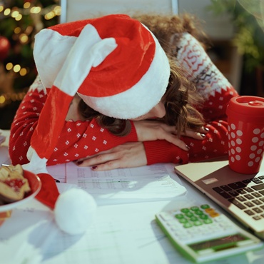 Miért alszol rosszabbul karácsony környékén, és hogyan hozd helyre akár egy éjszaka alatt?
